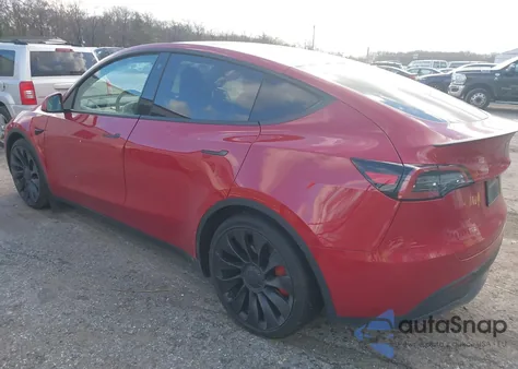 2022 Tesla Model Y Performance Dual Motor All-Wheel Drive z USA, uszkodzony, nr VIN 7SAYGDEF7NF376953